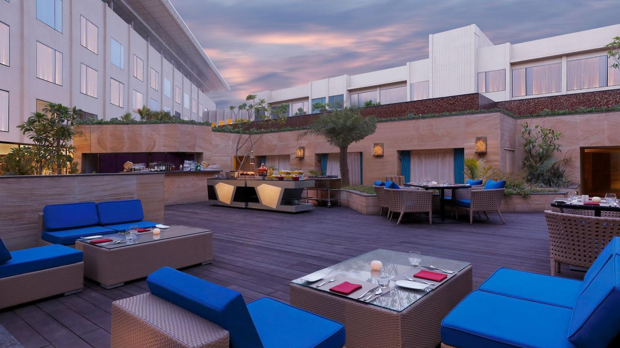 Отель Intercontinental Jaipur Tonk Road By Ihg Экстерьер фото